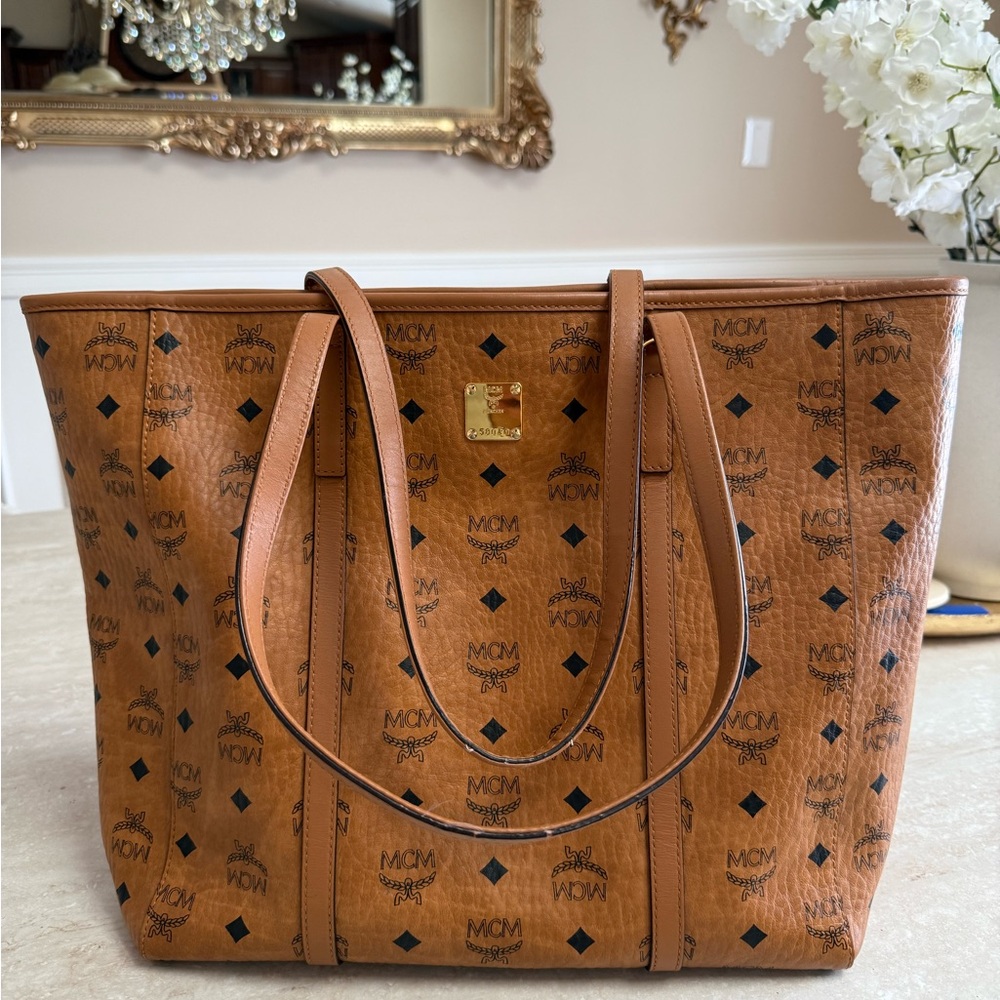MCM Toni Top-Zip Shopper in Visetos Brown - Picture 2 of 13